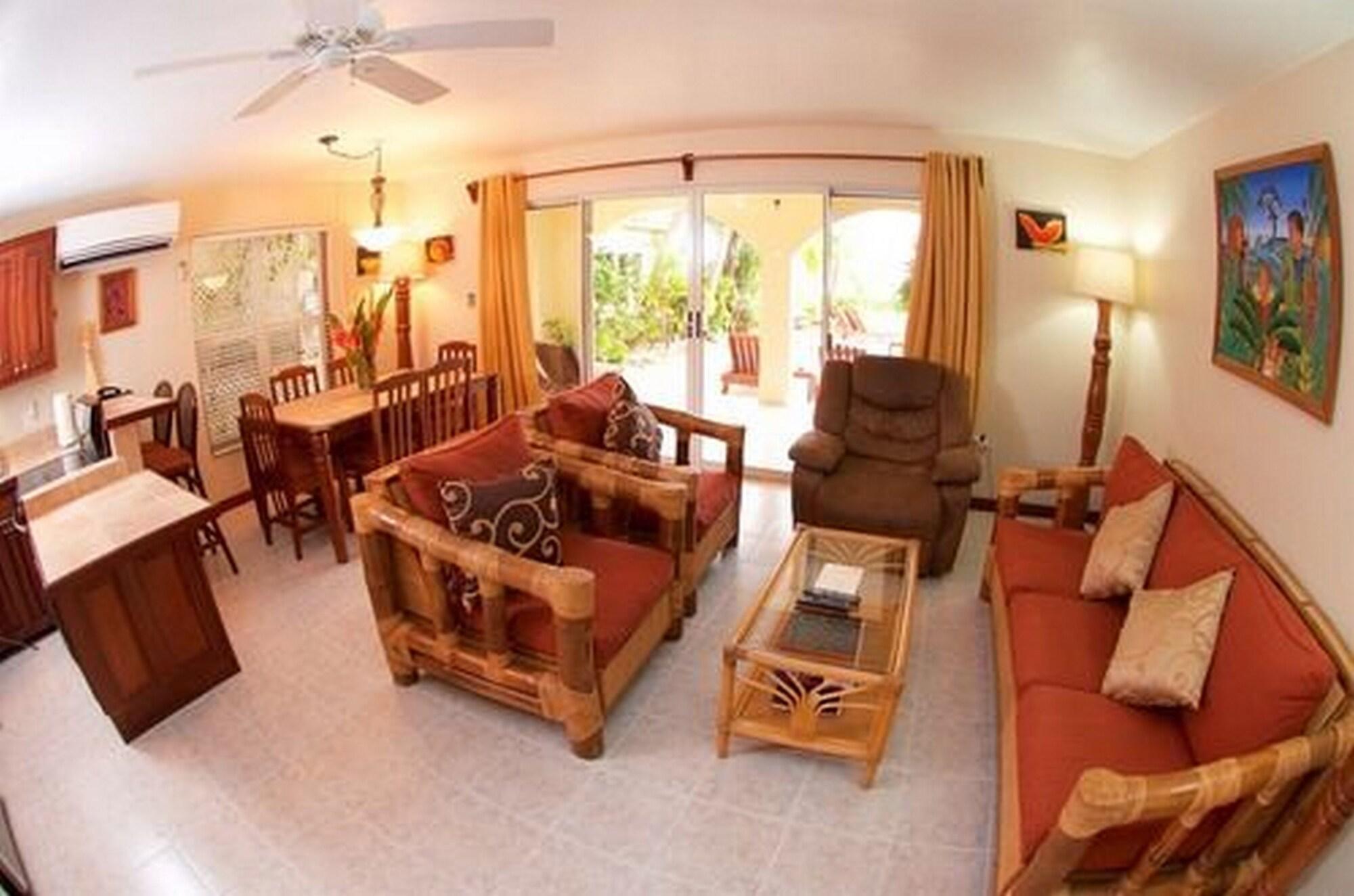 The Palms Oceanfront Suites San Pedro  Bagian luar foto