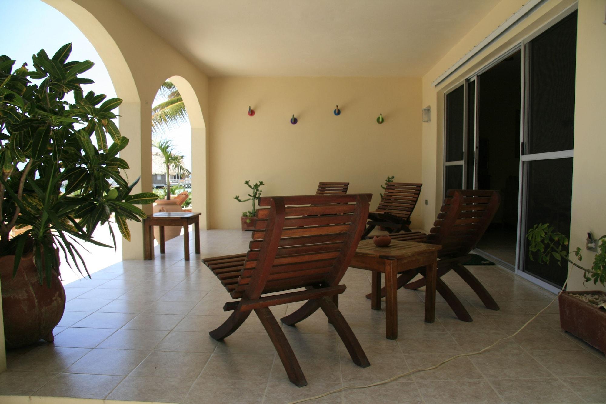 The Palms Oceanfront Suites San Pedro  Bagian luar foto